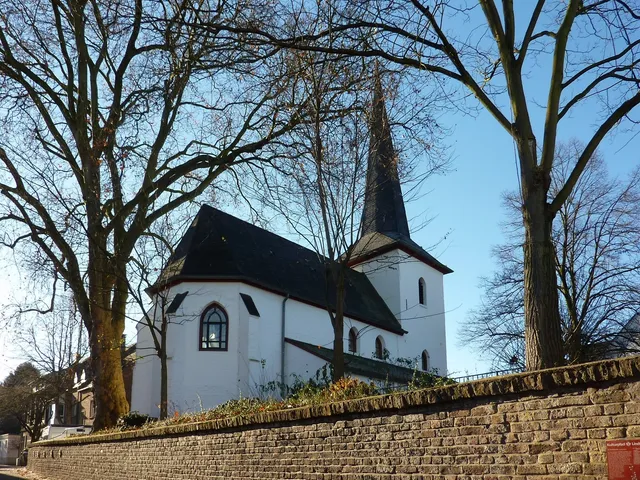 Alte Dorfkirche Köln-Junkersdorf