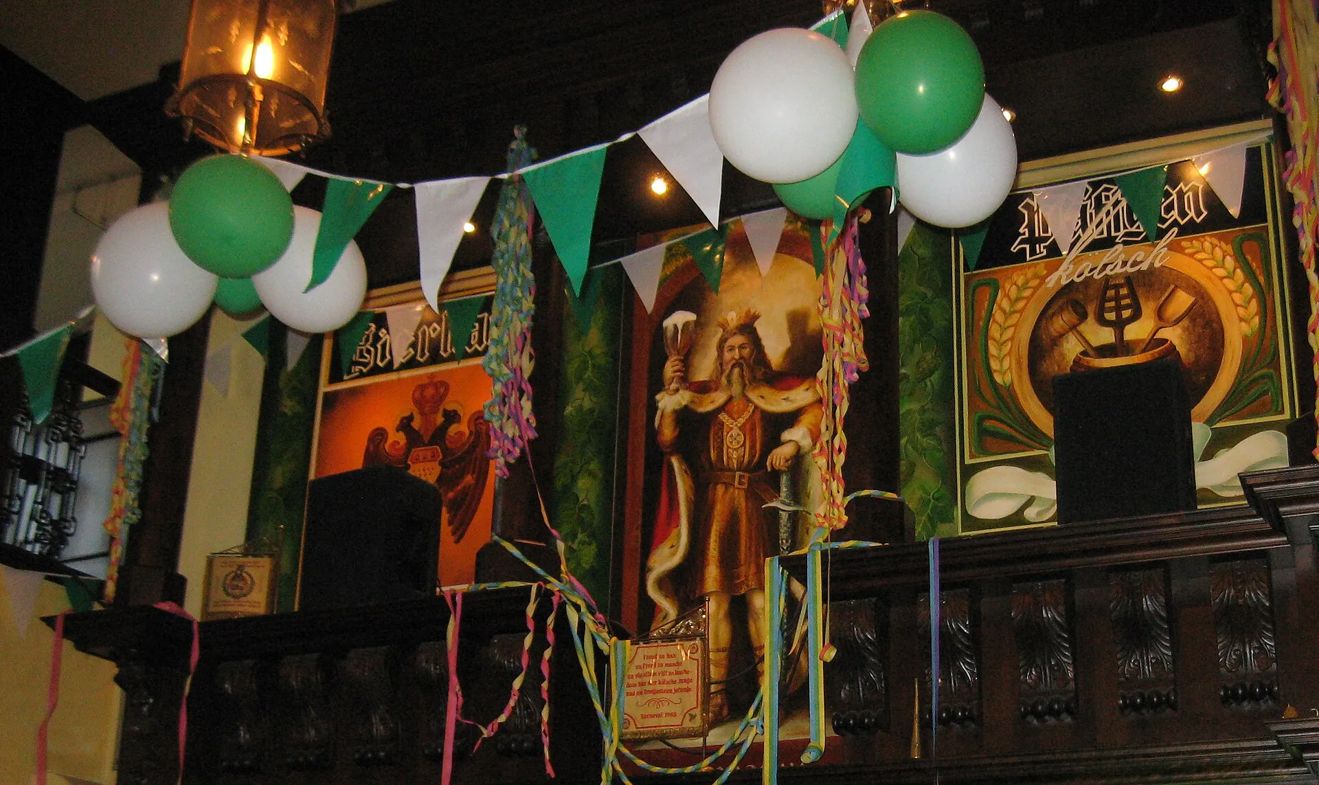 Bierhaus en d'r Salzgass, Thekenbereich (Köln, Altstadt)