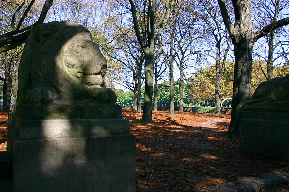 de:Blücherpark Cologne, Germany. author: Elke Wetzig ( elya ) date: 2005-09-18