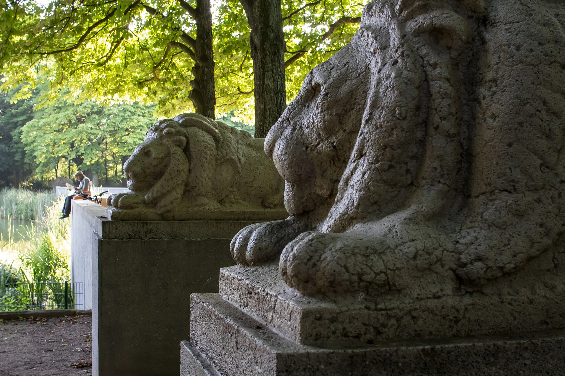 Löwenskulpturen im Blücherpark, Köln-Bilderstöckchen