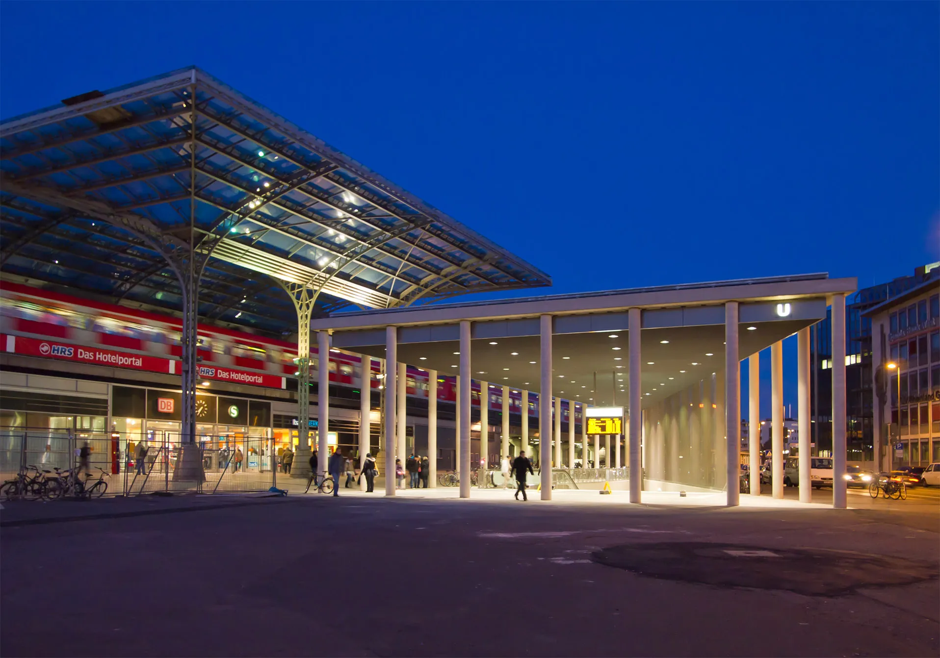 Subway station (U-Bahn / Stadtbahn) Hbf/Breslauer Platz and right there is a S-Bahn train on the Cologne central station (Hauptbahnhof) , Germany