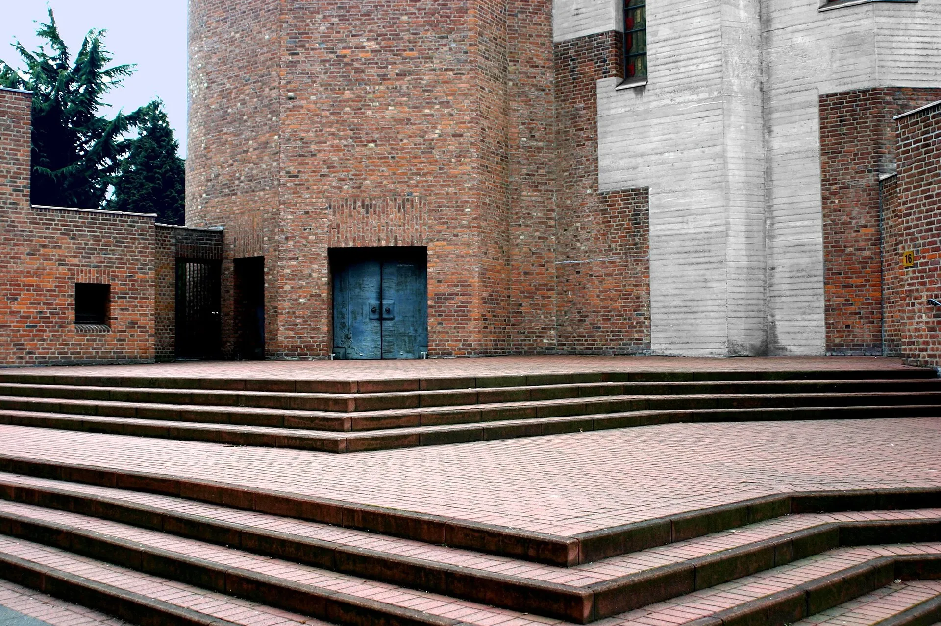 Christi Auferstehung Köln-Lindenthal