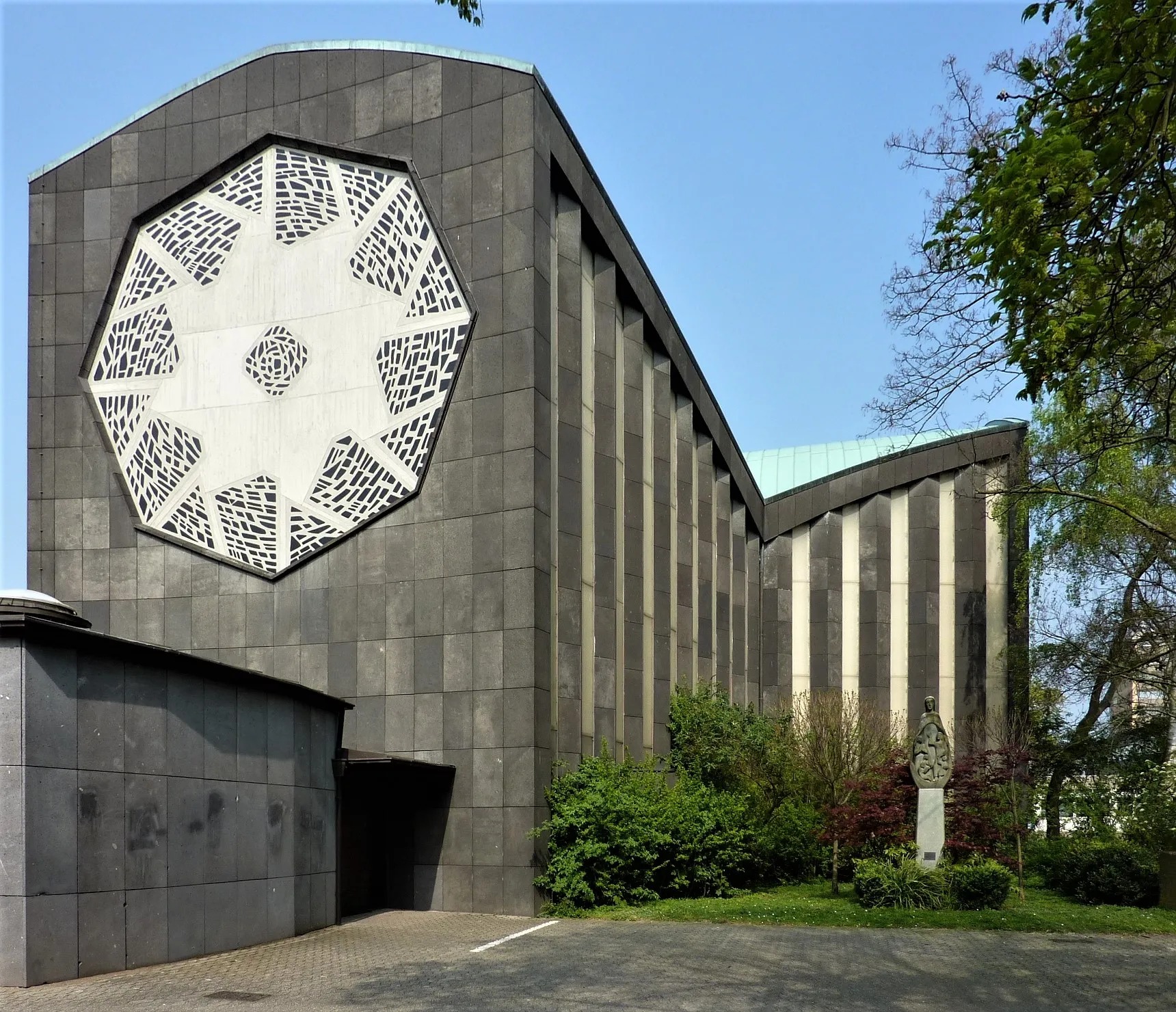 Kirche Christi Verklärung (Köln-Heimersdorf)