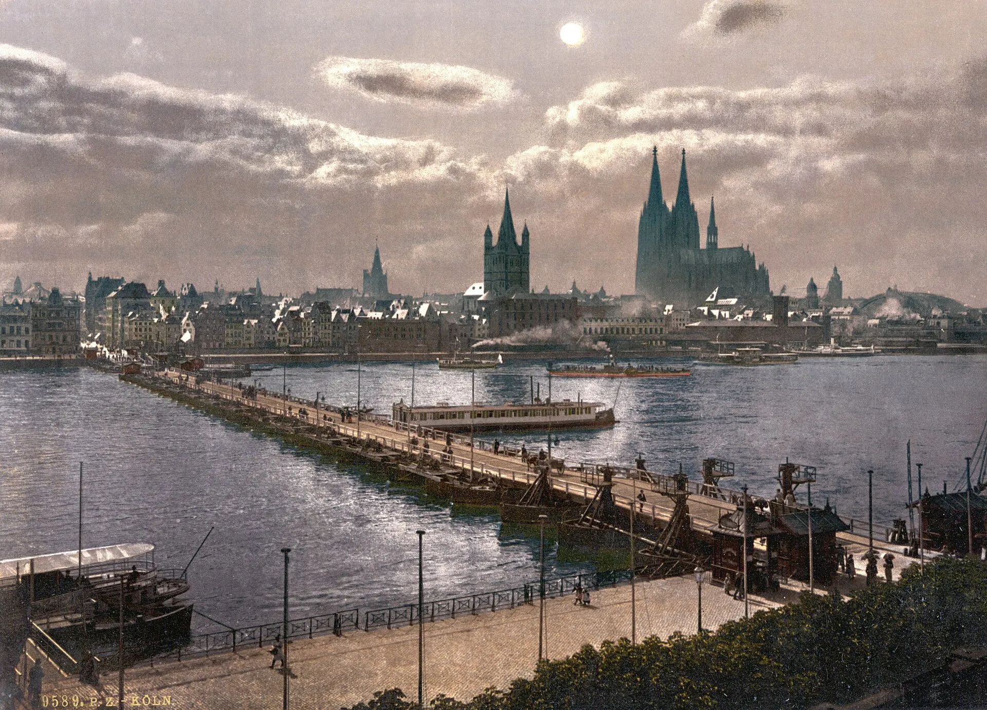 Pontoon bridge from Deutz, Cologne, about 1900