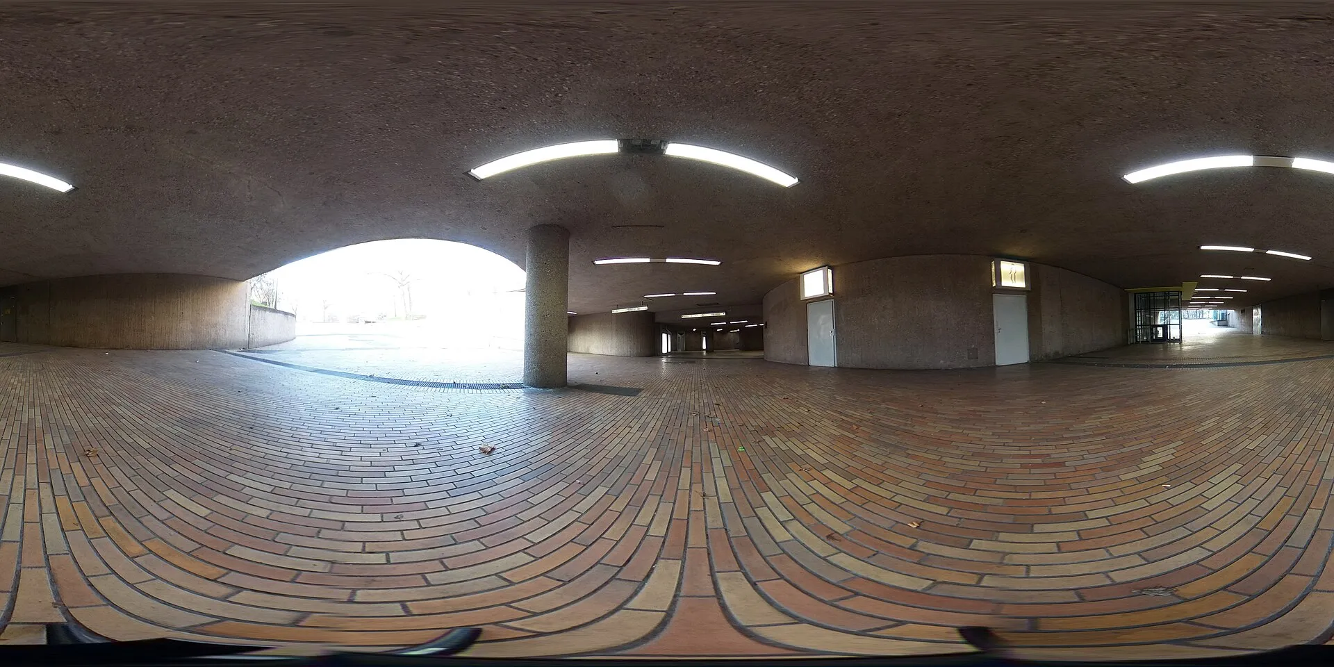 Ebertplatz, Tunnelpassagen in 360 Grad