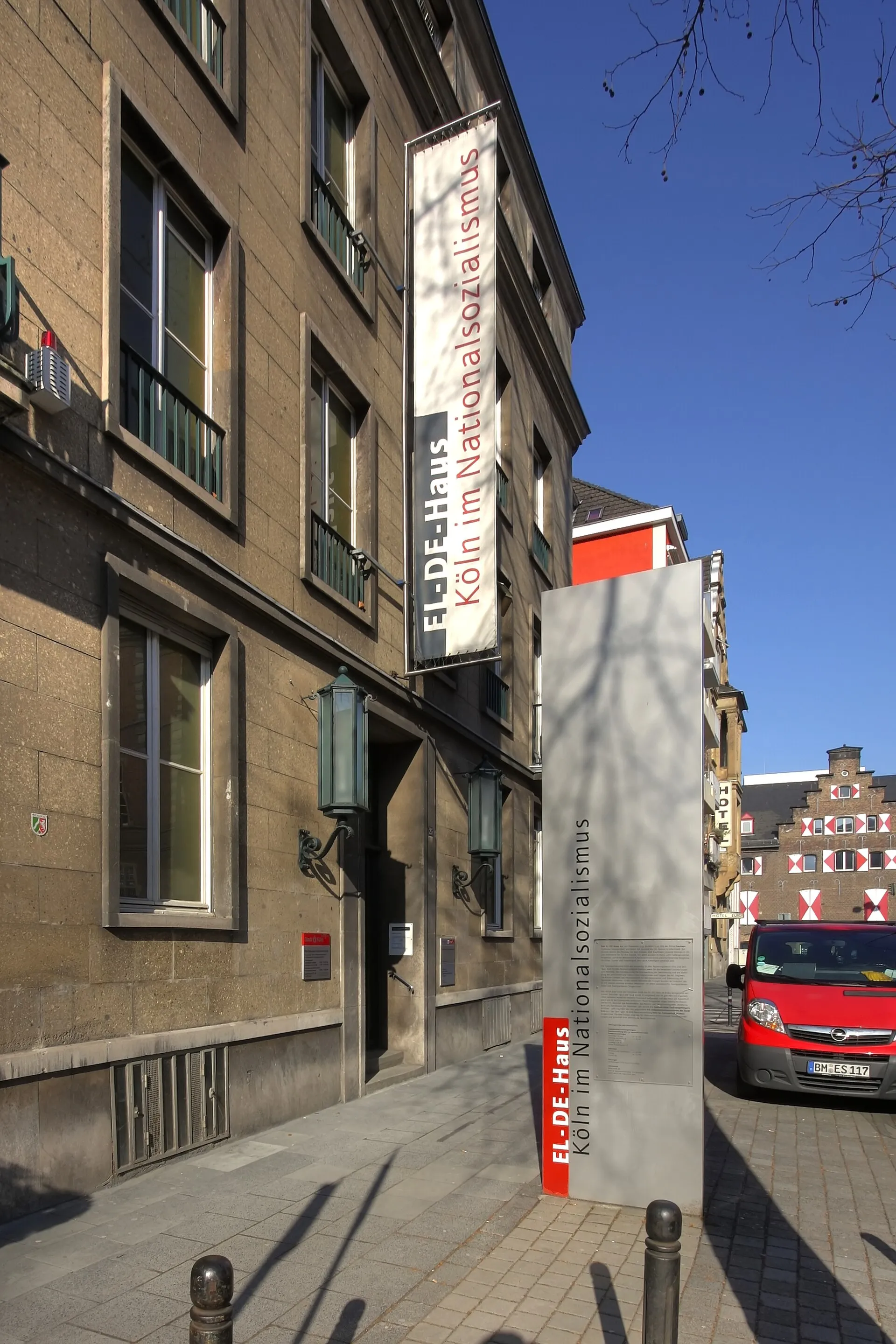 EL-DE-Haus, Köln. Eingangsbereich