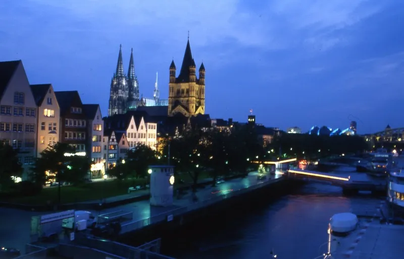 Original image description from the Deutsche Fotothek Köln Rheinufer