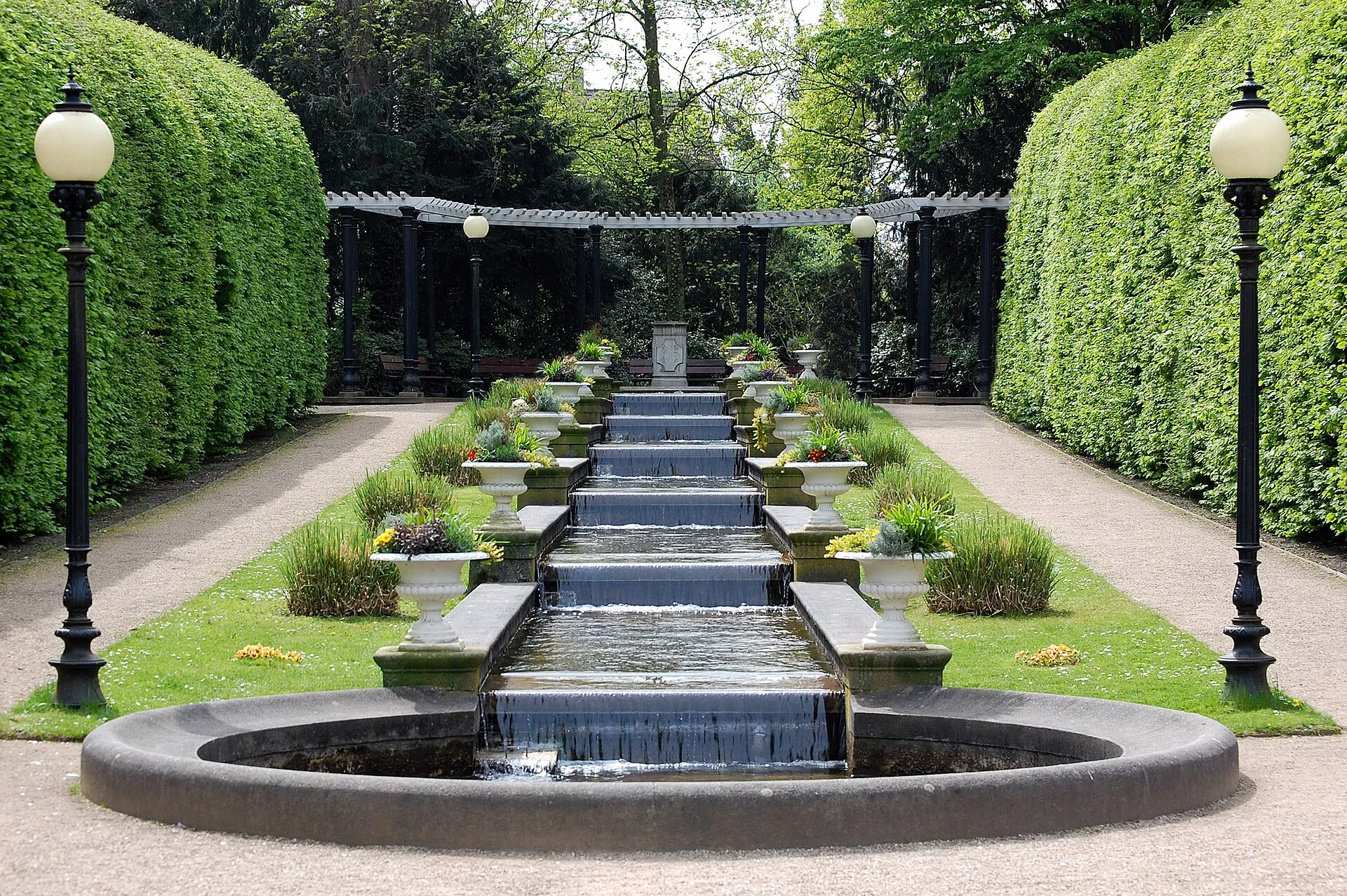 Wasserkaskade in der Kölner Flora