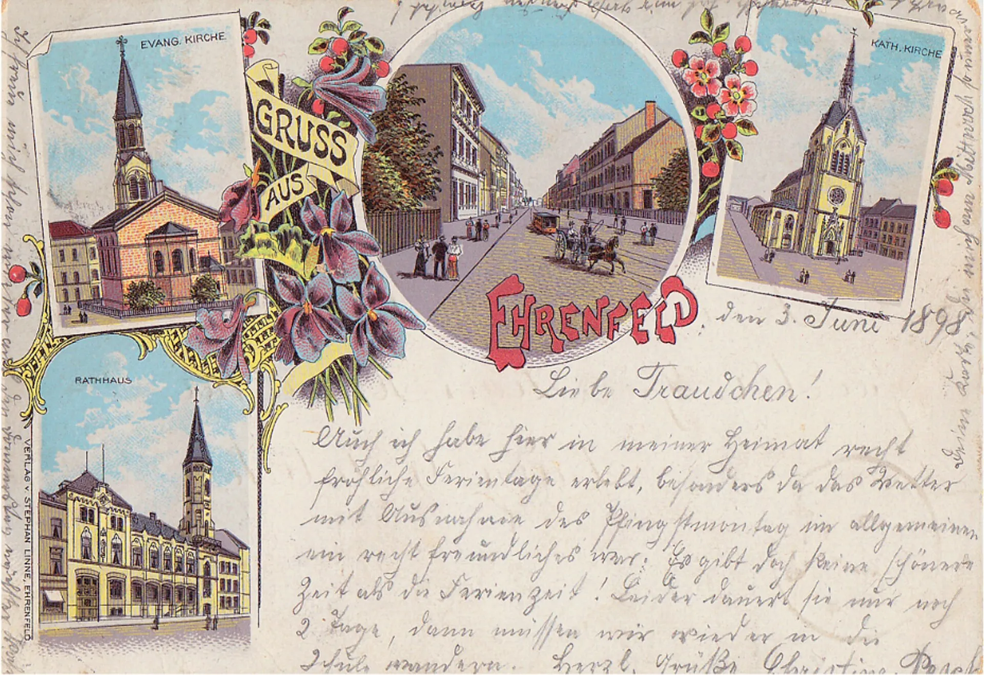 Ansichtskarte mit Strassenszene, Rathaus und der Katholischen und Evangelischen Kirche