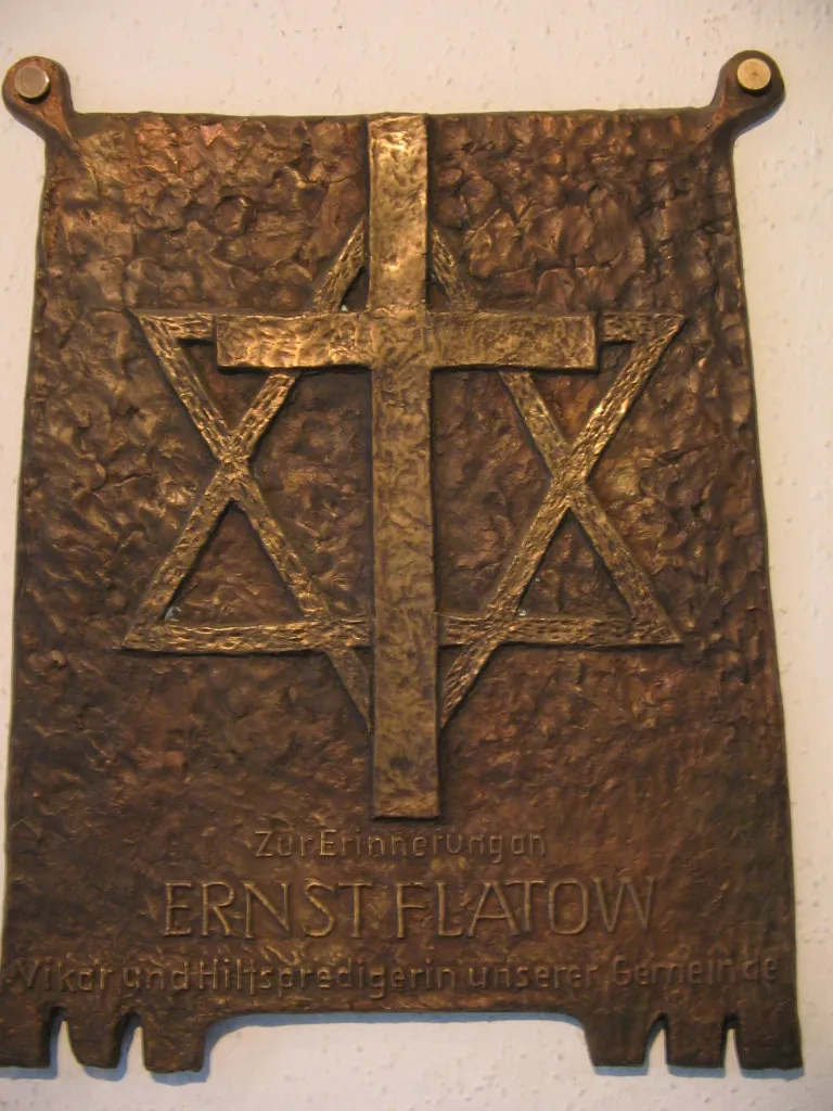 Gedenkplakette für Ernst Flatow in der Friedenskirche in Köln-Ehrenfeld