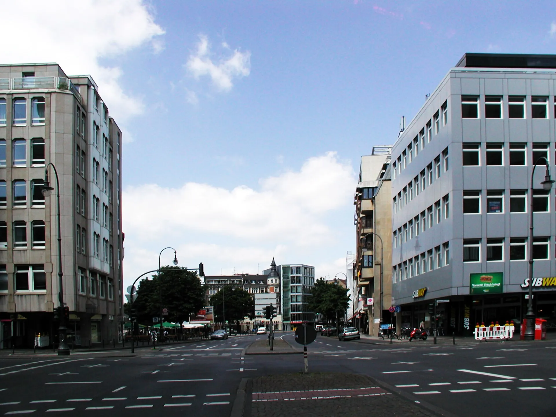 Köln, Hohenzollernring Kreuzung Friesenplatz, Westseite