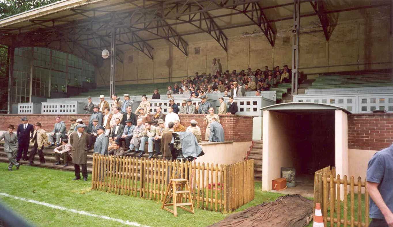 Dreharbeiten auf der Tribüne im Weidenpescher Park 2003