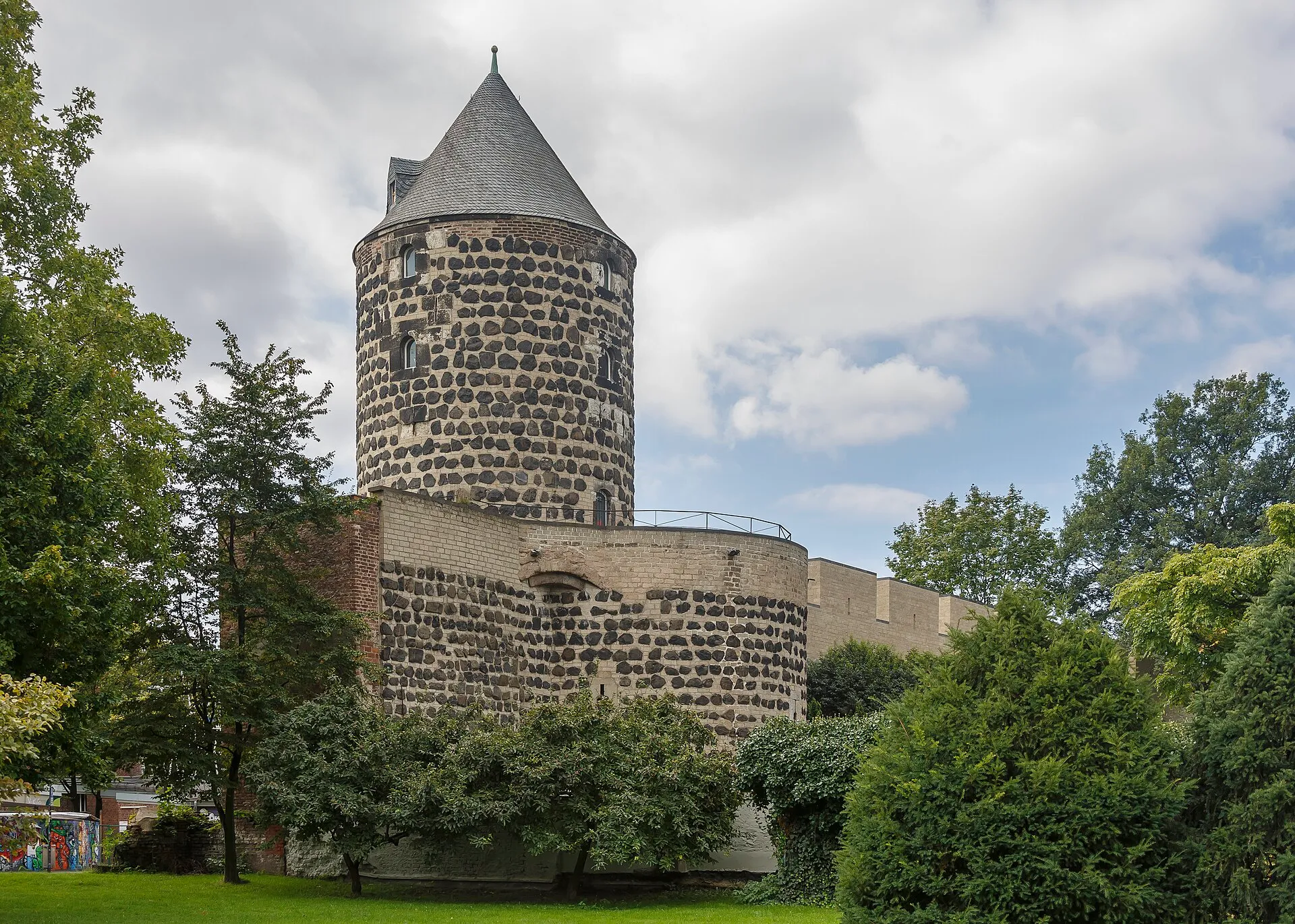 Cologne, Germany: Gereonsmühle, a part of the former city wall of medieval Cologne