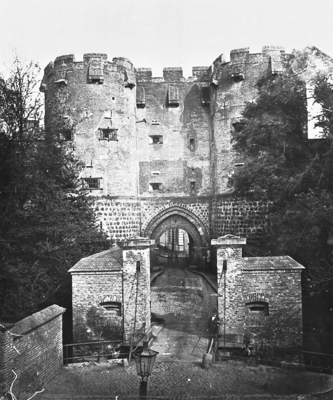 Foto: Gereonstor (1877)