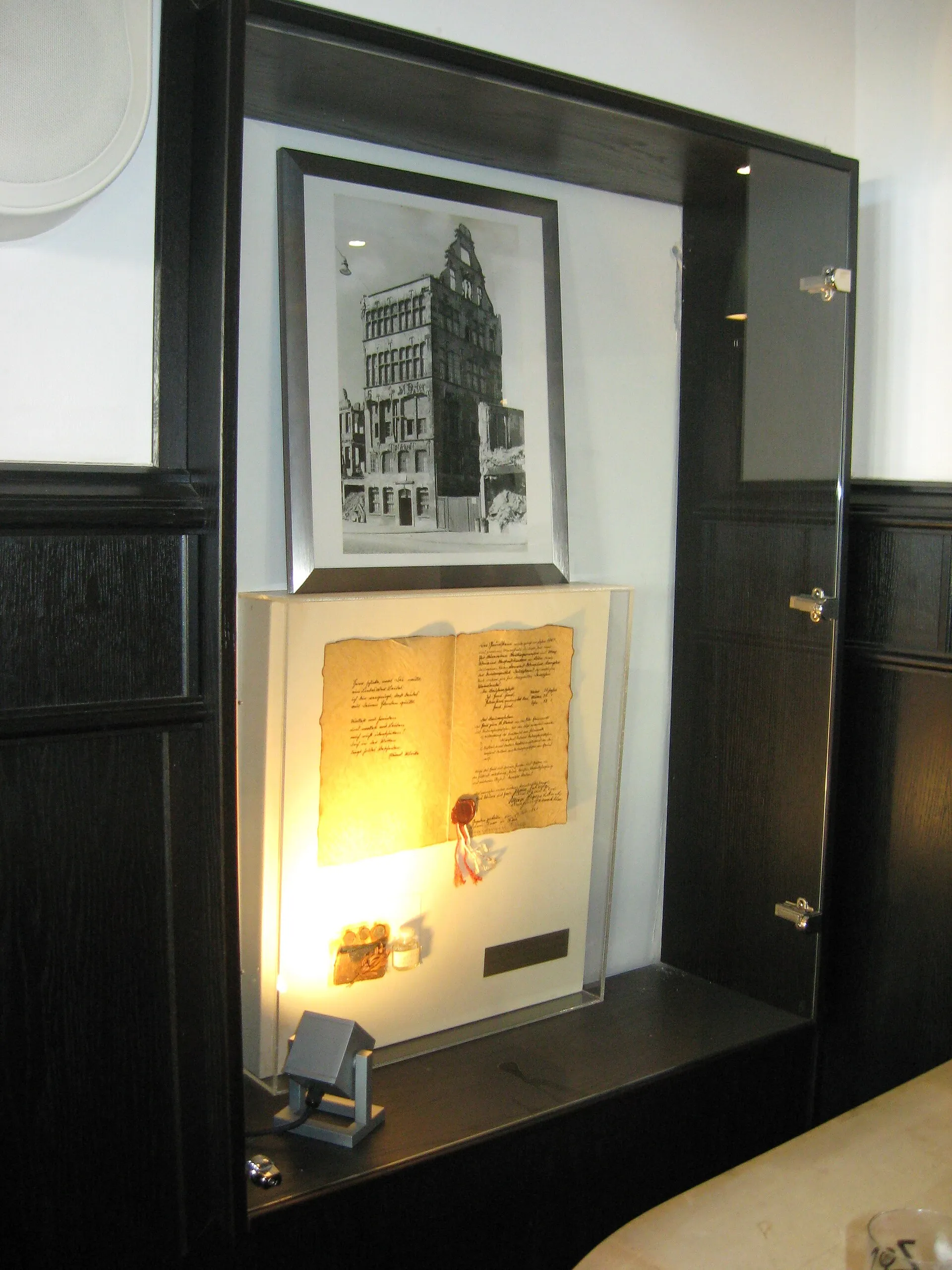 (Details - Innenbereich) Brauhaus "Gilden im Zims - Heimat kölscher Helden" (hist. Haus "Zum Sankt Peter"), Köln Heumarkt