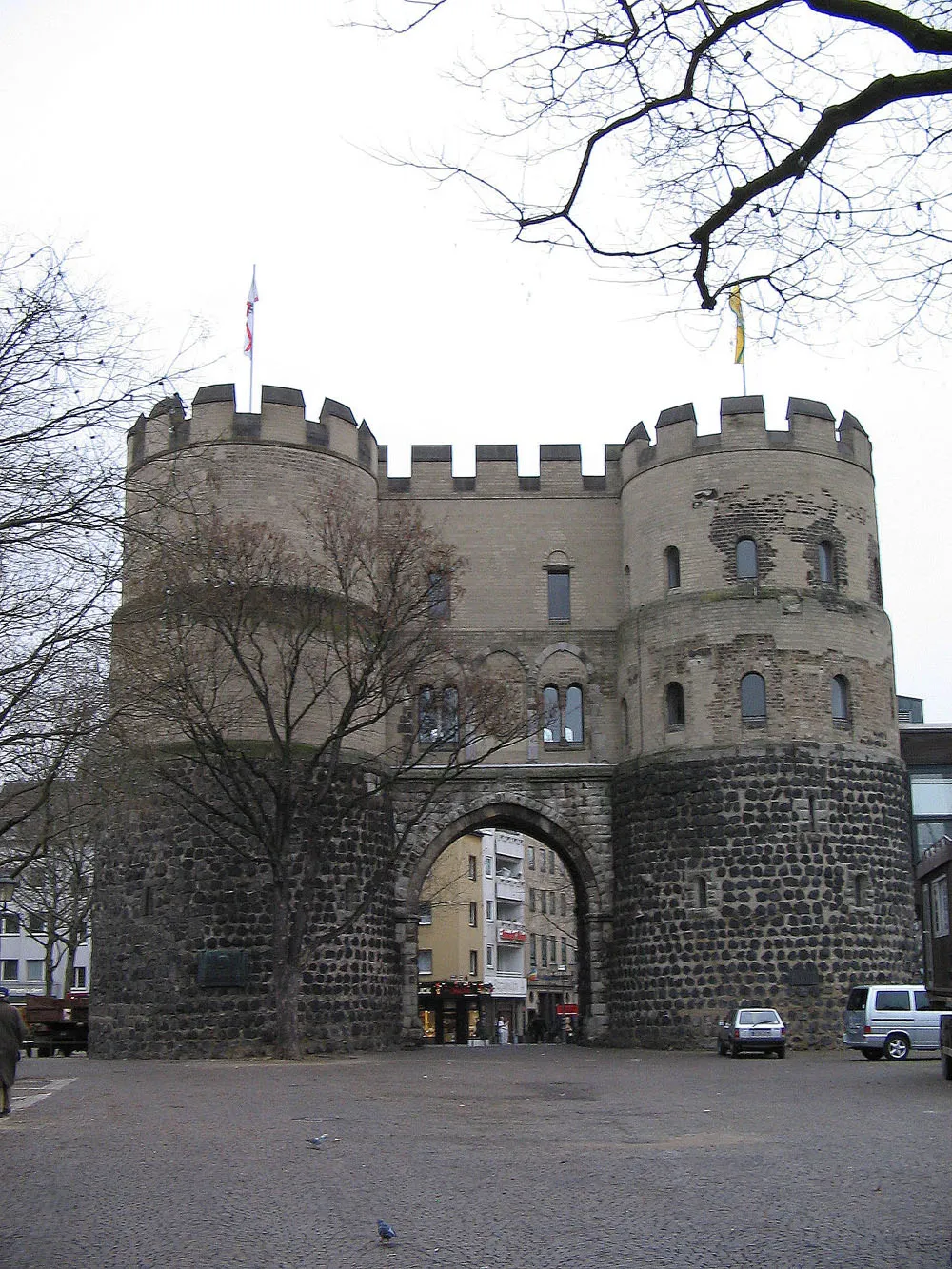 Hahnentorburg, Cologne