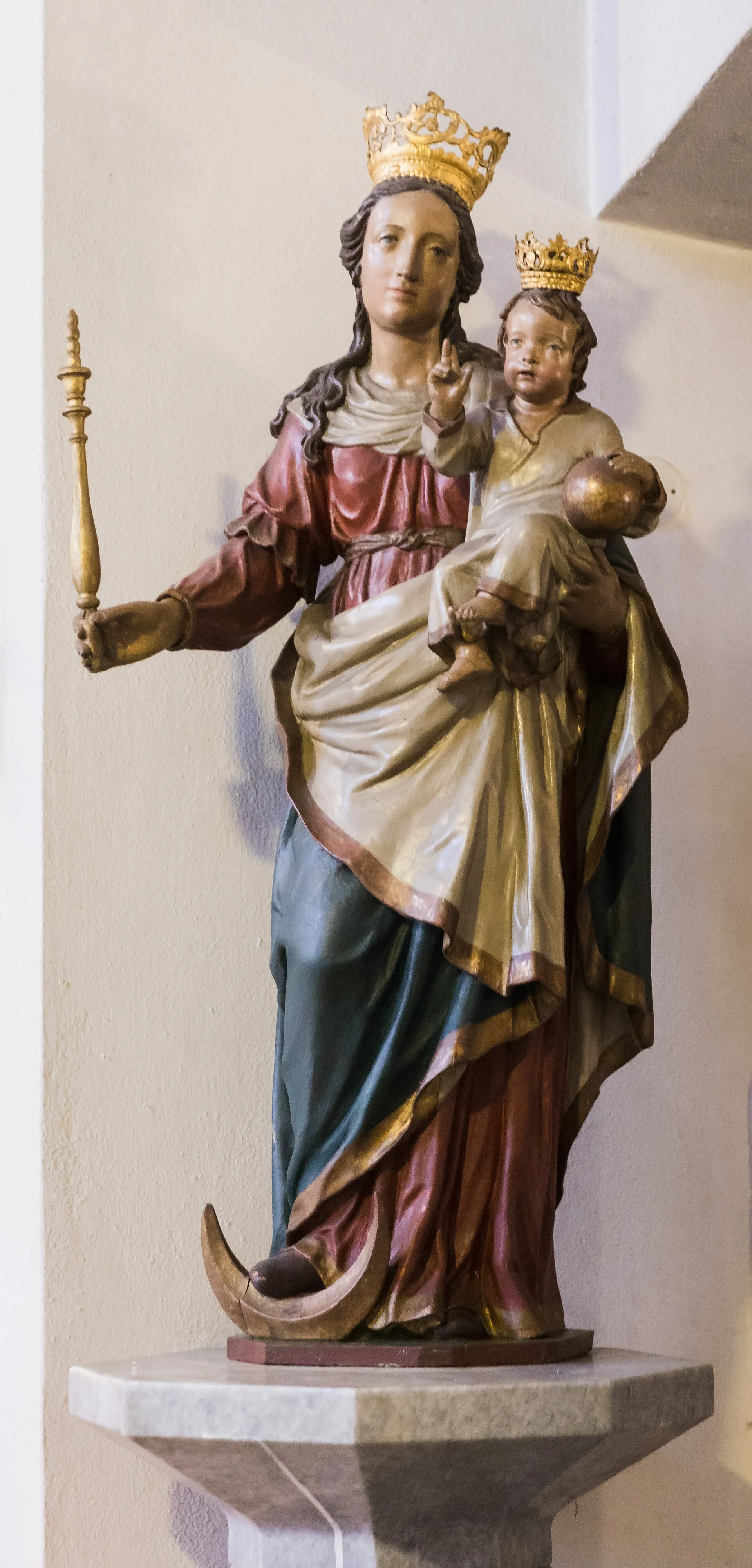 Kirche Heilig Kreuz, Köln-Weidenpesch. Architekt: Heinrich Bartmann, 1931. Barockmadonna Umfeld Jeremias Geisselbrunn, um 1650