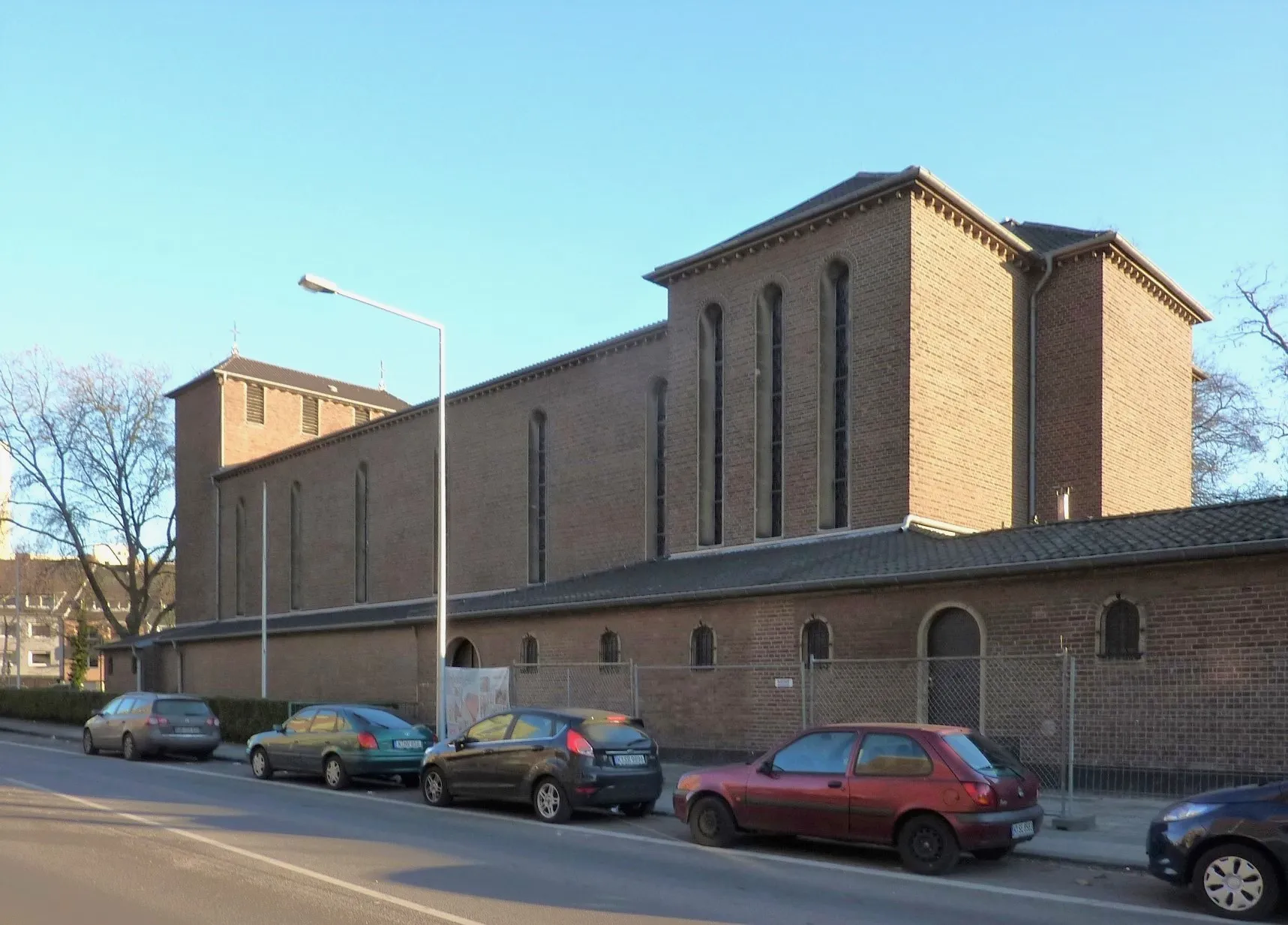 Heilig-Kreuz-Kirche (Köln-Weidenpesch)
