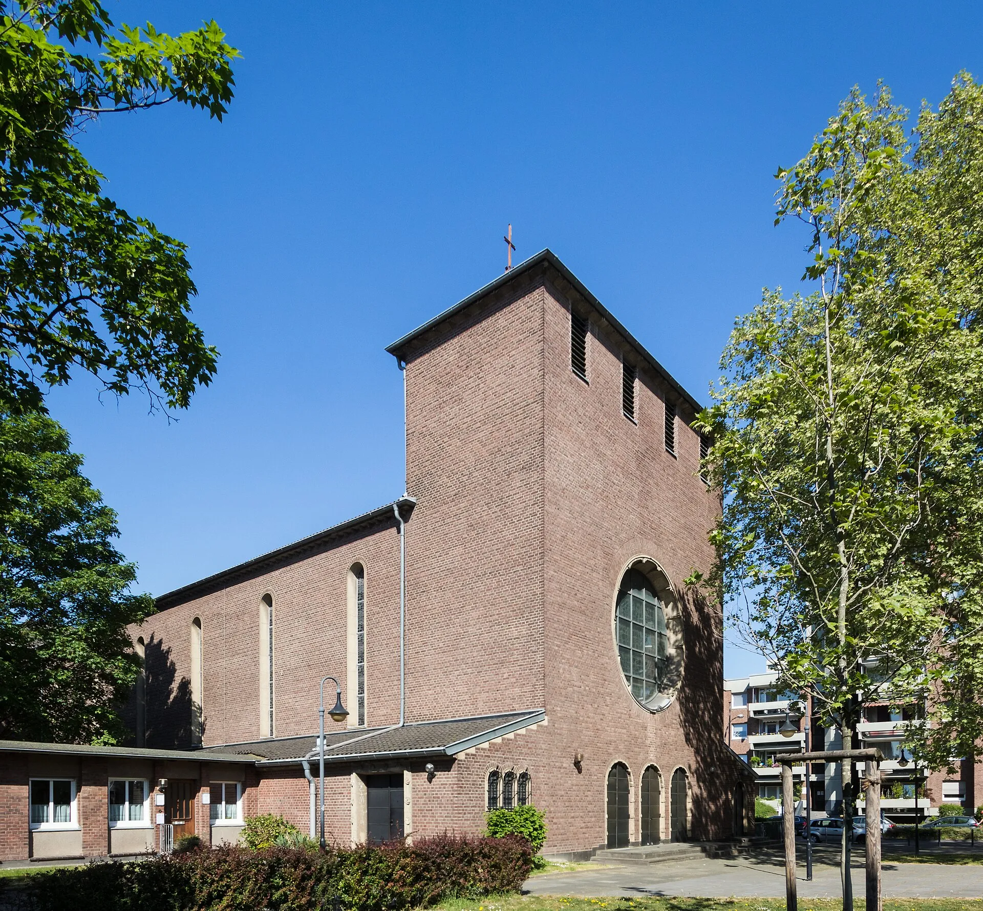 Kirche Heilig Kreuz, Köln-Weidenpesch. Architekt: Heinrich Bartmann, 1931