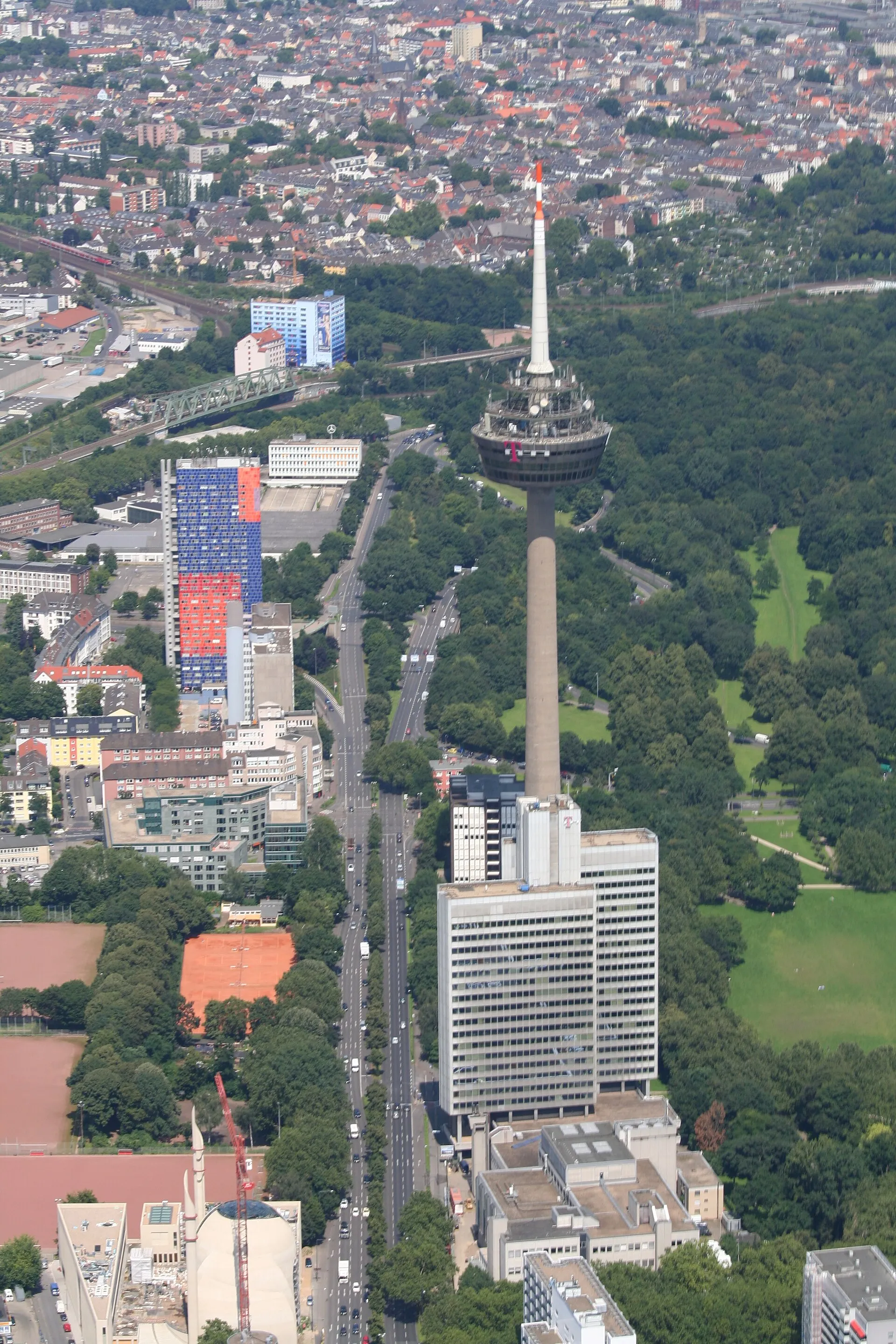 Cologne, Innere Kanalstrasse. View to North. DITIB mosque, Herkules skyscraper, Telecommunications tower Colonius.