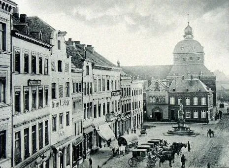 Köln in Bildern is a collection of 60 collotypes with views of Cologne, made in 1895 by Kunstanstalt Schaar & Dathe from Trier, Germany. The collection was issu