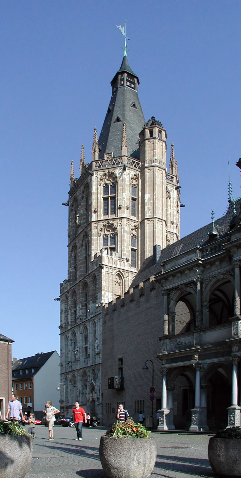 Köln-Altstadt, Rathausturm ohne Figuren.