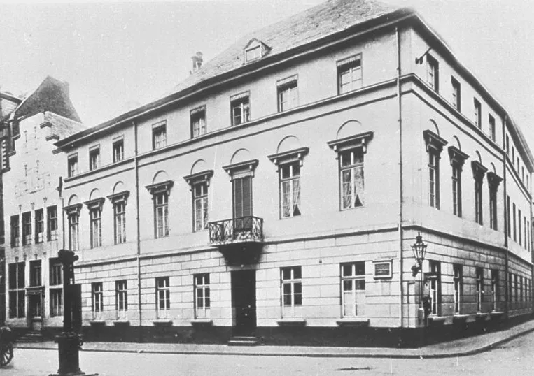Das alte Herstatthaus - Sitz des Bankhauses und Wohnhaus der Familie