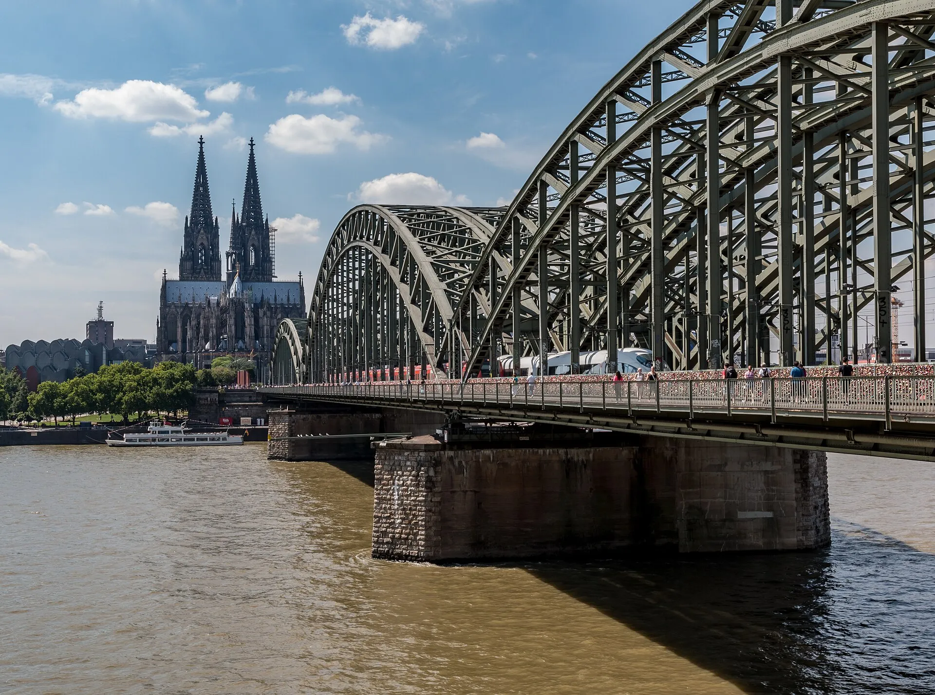 Hohenzollernbrücke , Köln , Nordrhein-Westfalen , Deutschland