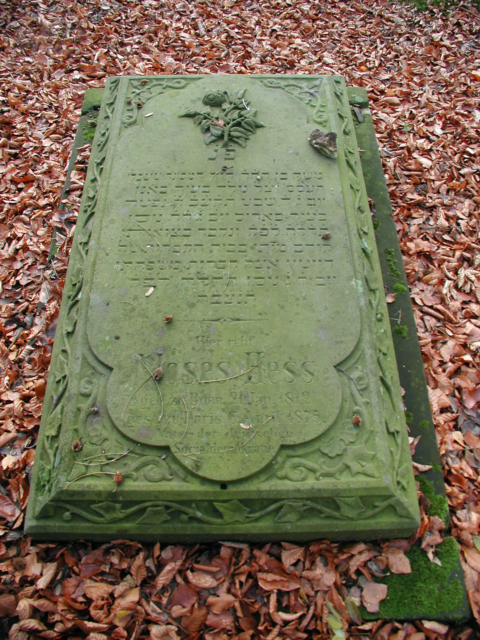 Köln Deutz, Jüdischer Friedhof. Grabmal des Moseo Hess