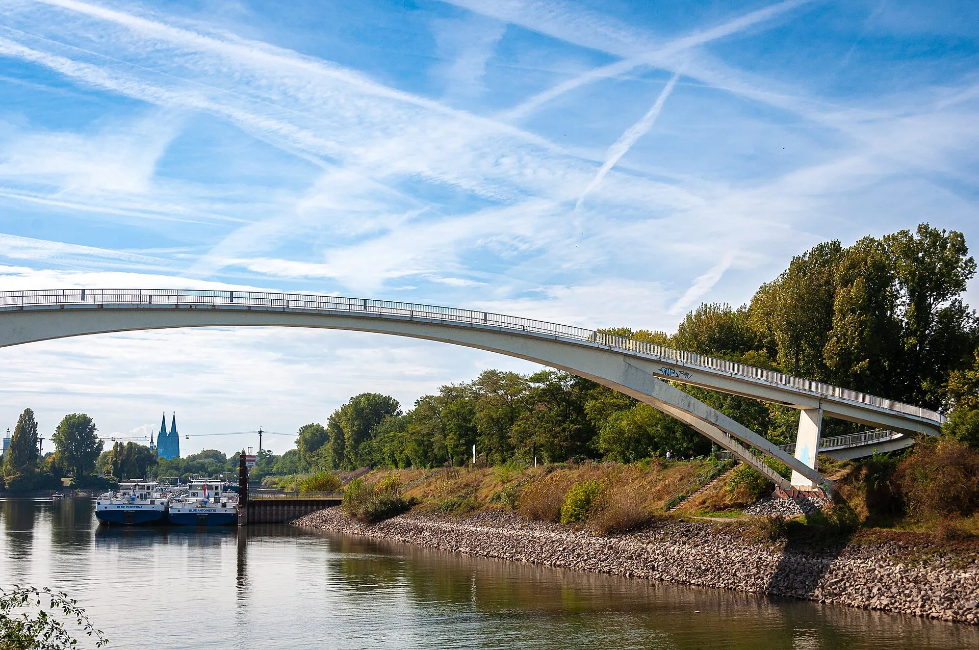 Katzenbuckelbrücke in Köln-Mülheim