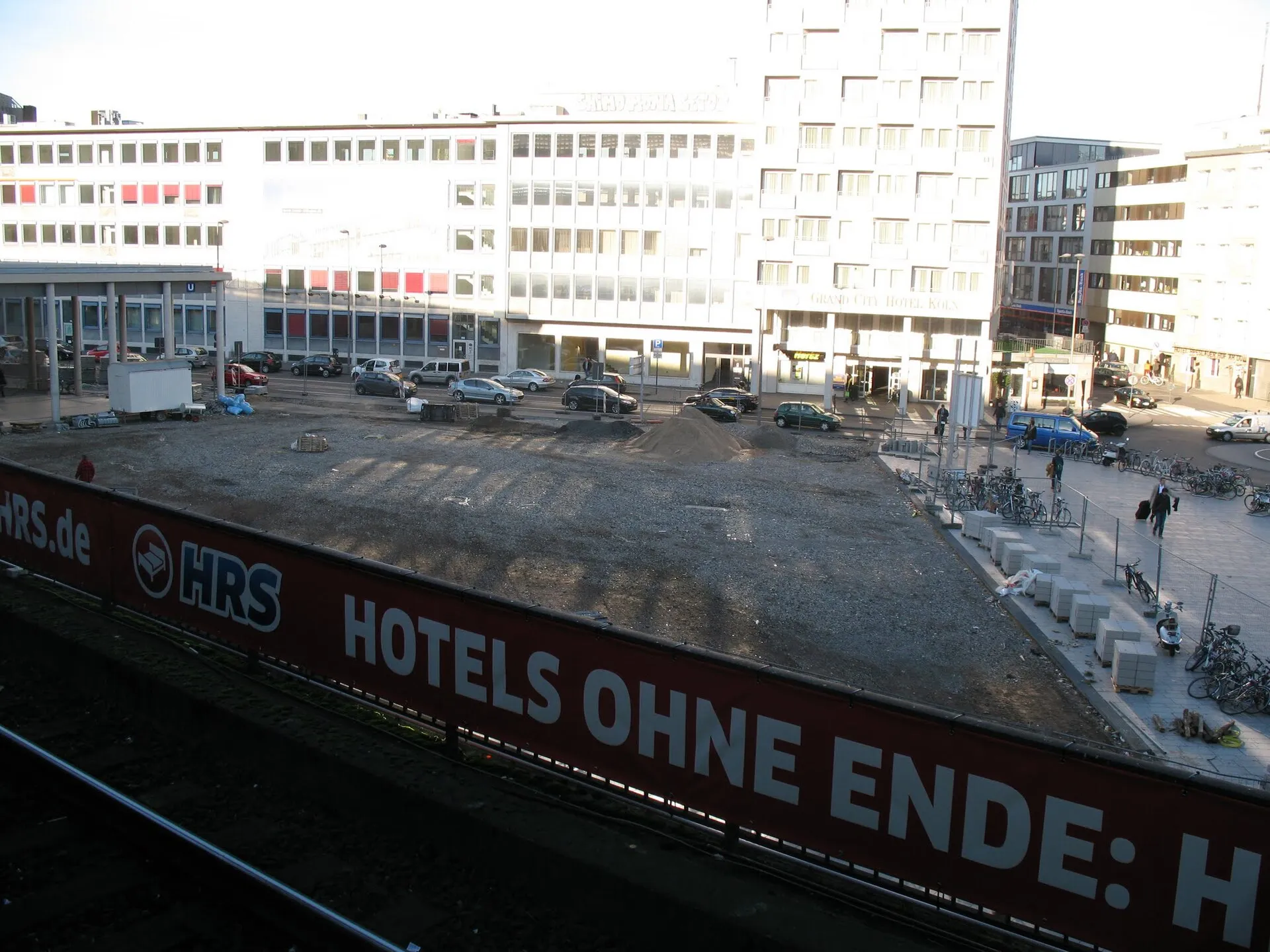 Köln-Hbf, Blick auf Breslauer Platz im Bau, 31. 10. 2012