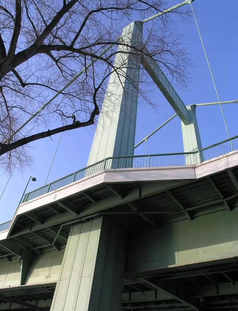 Cologne Bridge Green
