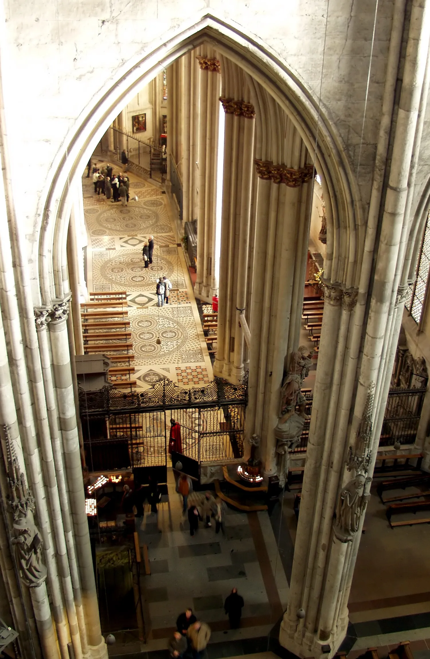Kölner Dom - Blick vom Obergaden in den südlichen Chorraum-Umgang