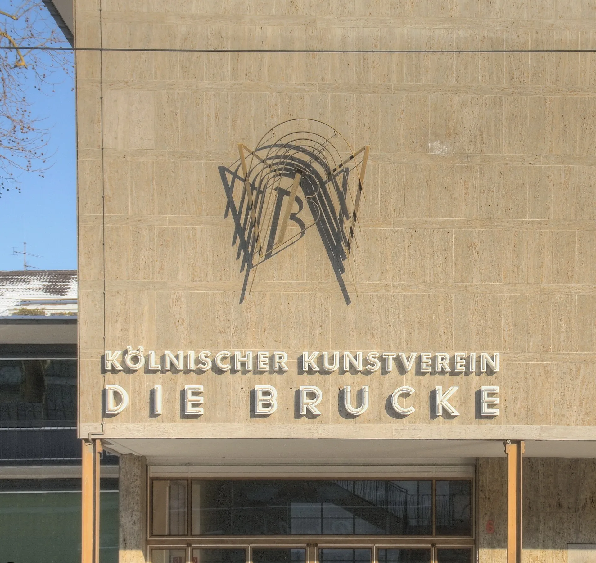 Schriftzug am Haus „Die Brücke“ - Sitz des Kölnischen Kunstvereins. Architekt: Wilhelm Riphahn
