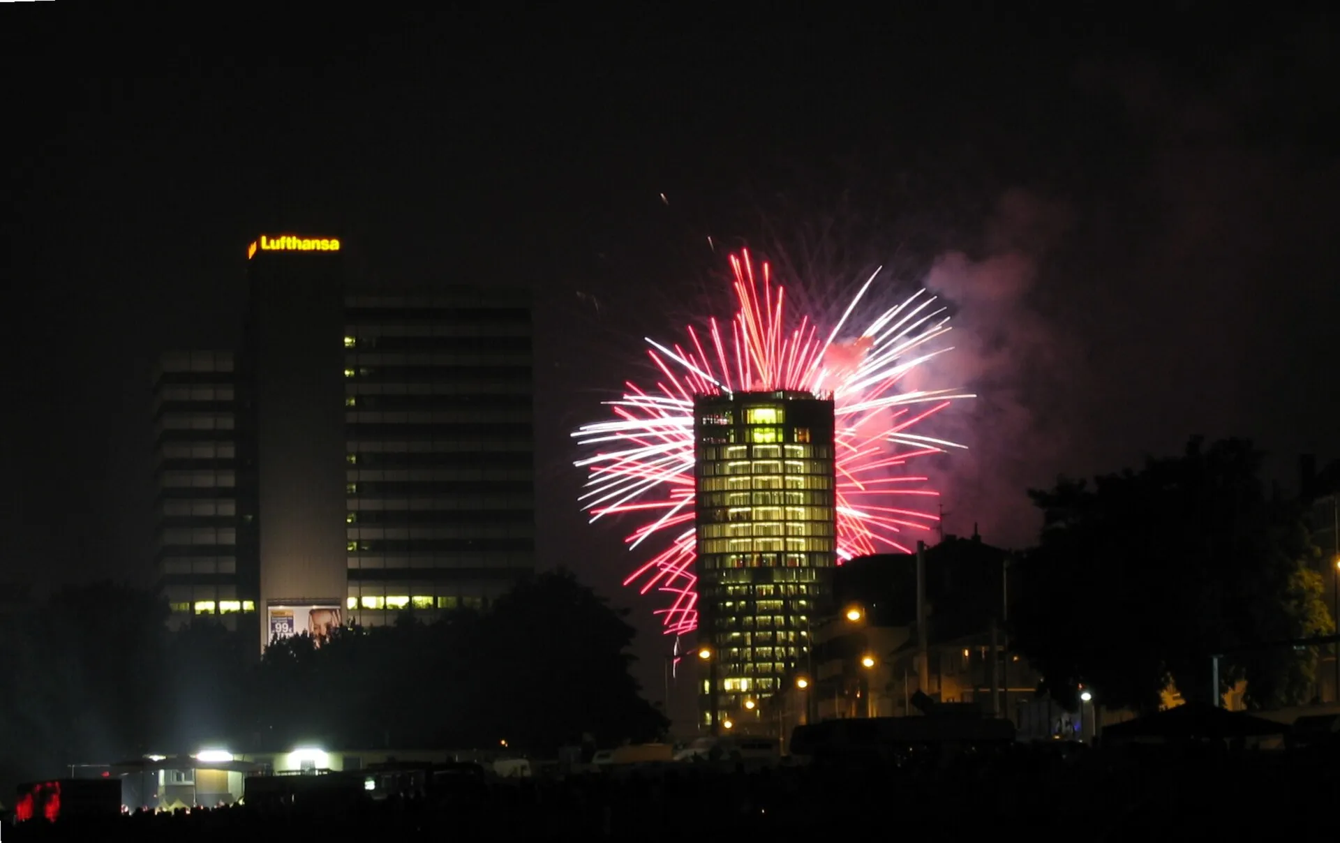Cologne - Kölner Lichter 2006, KölnTriangle