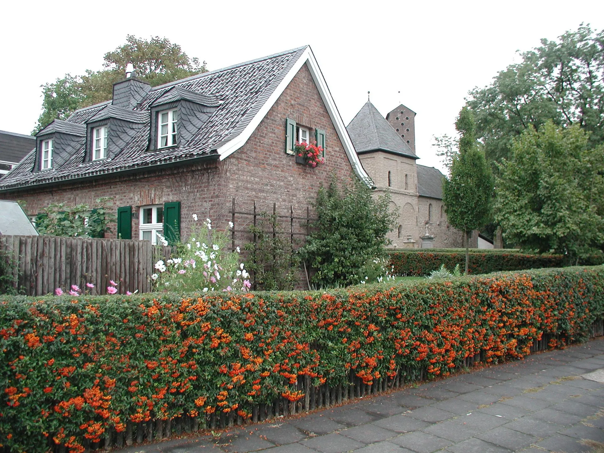 Koeln Lindenthal - Krieler Zwergschule