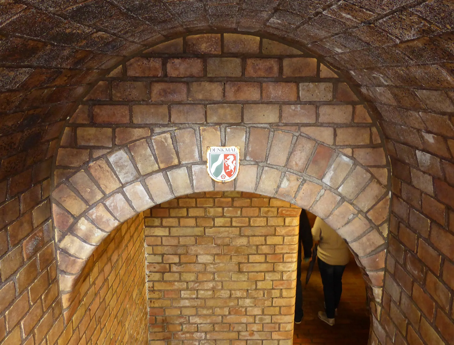 Der Kronleuchtersaal der Kölner Kanalisation .