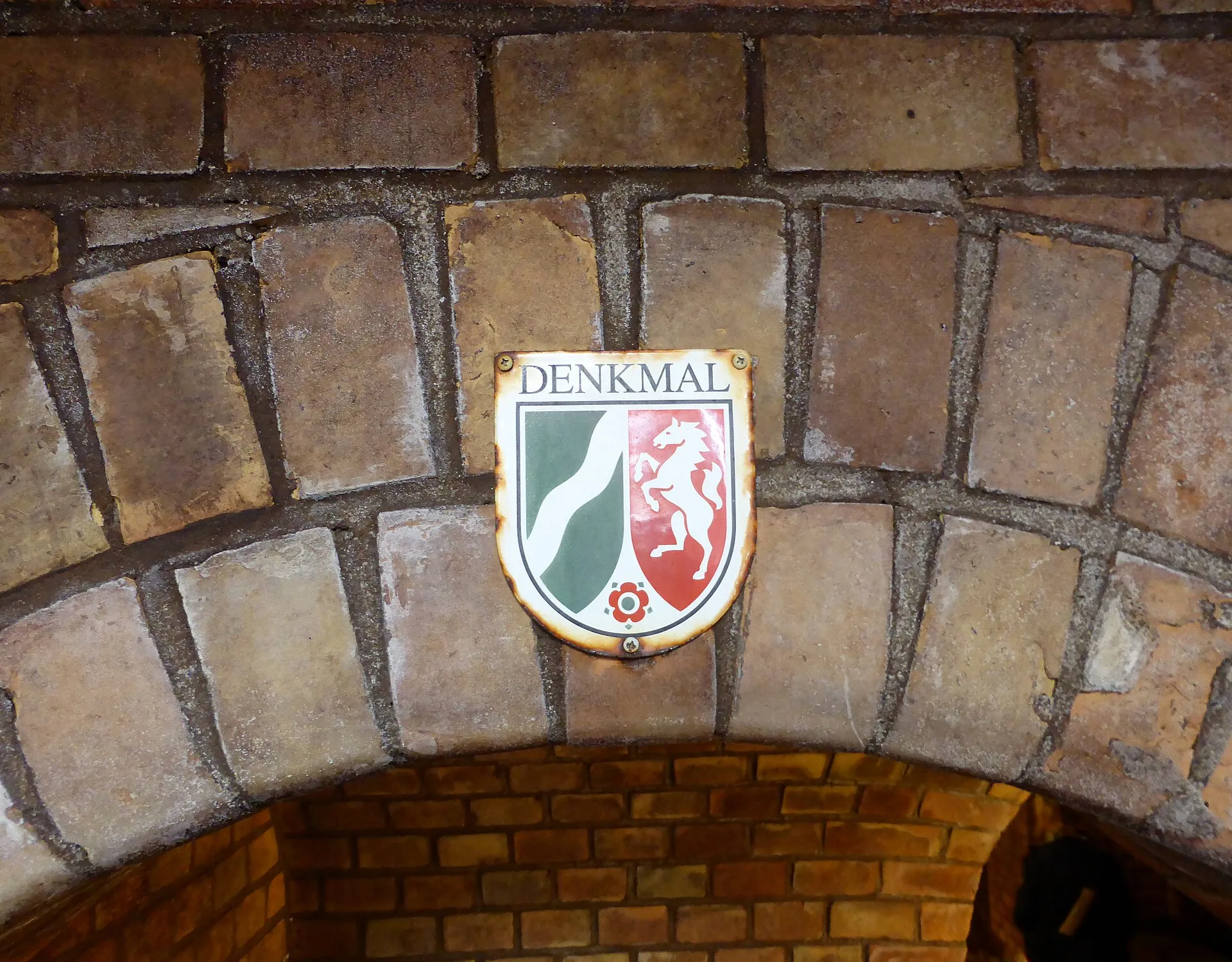 Der Kronleuchtersaal der Kölner Kanalisation .