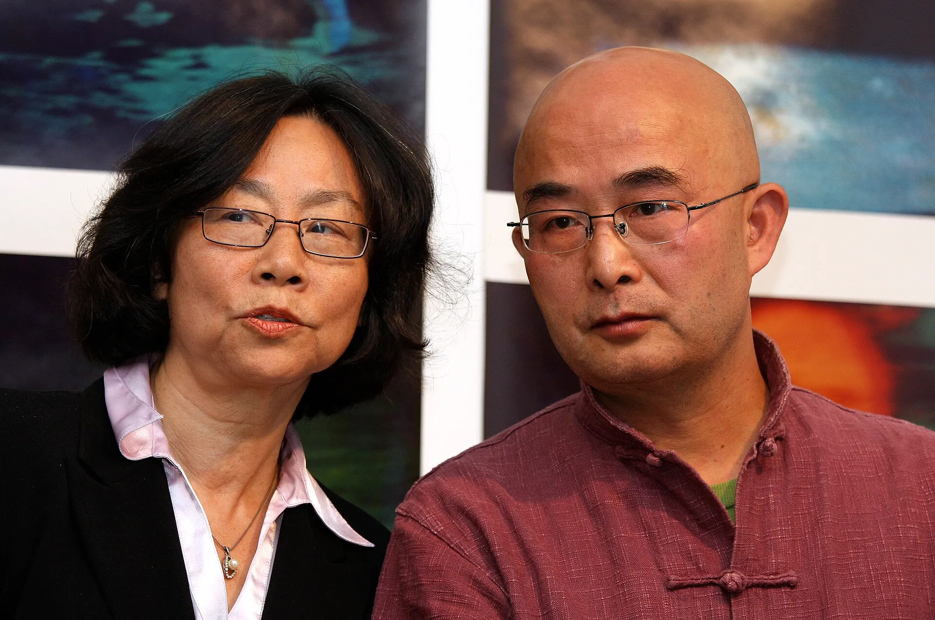 Tienchi Martin-Liao und Liao Yiwu bei einer Veranstaltung im Literaturhaus Köln