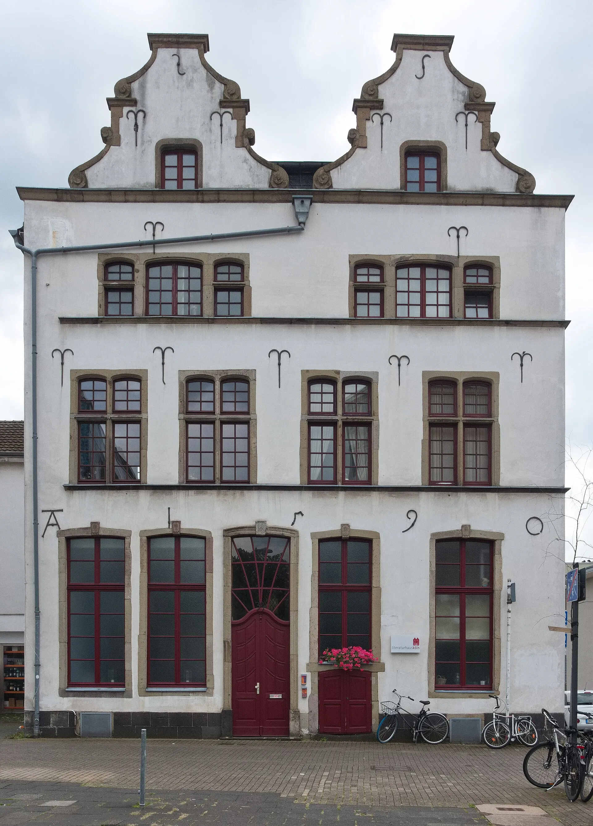 Köln, Haus Bachem (1590), heute Literaturhaus Köln, Großer Griechenmarkt 39, Altstadt Süd