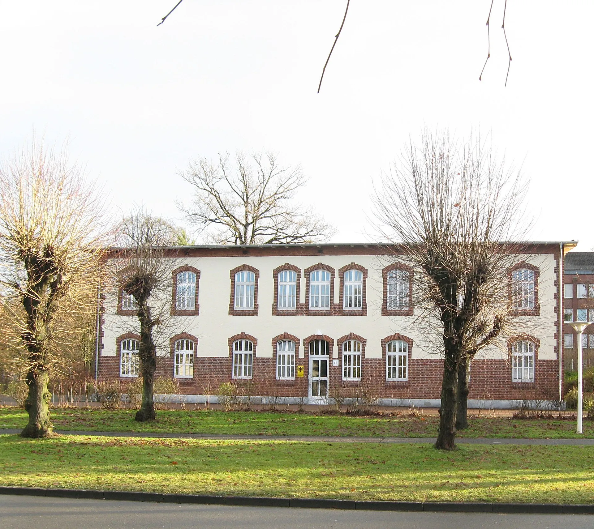 Denkmalgeschütztes Gebäude in der Luftwaffenkaserne Wahn (Köln-Porz-Wahn) aus dem späten 19. Jahrhundert Datum: 08.01.2011 Urheber: B. Neulich alias Benutzer:Ne