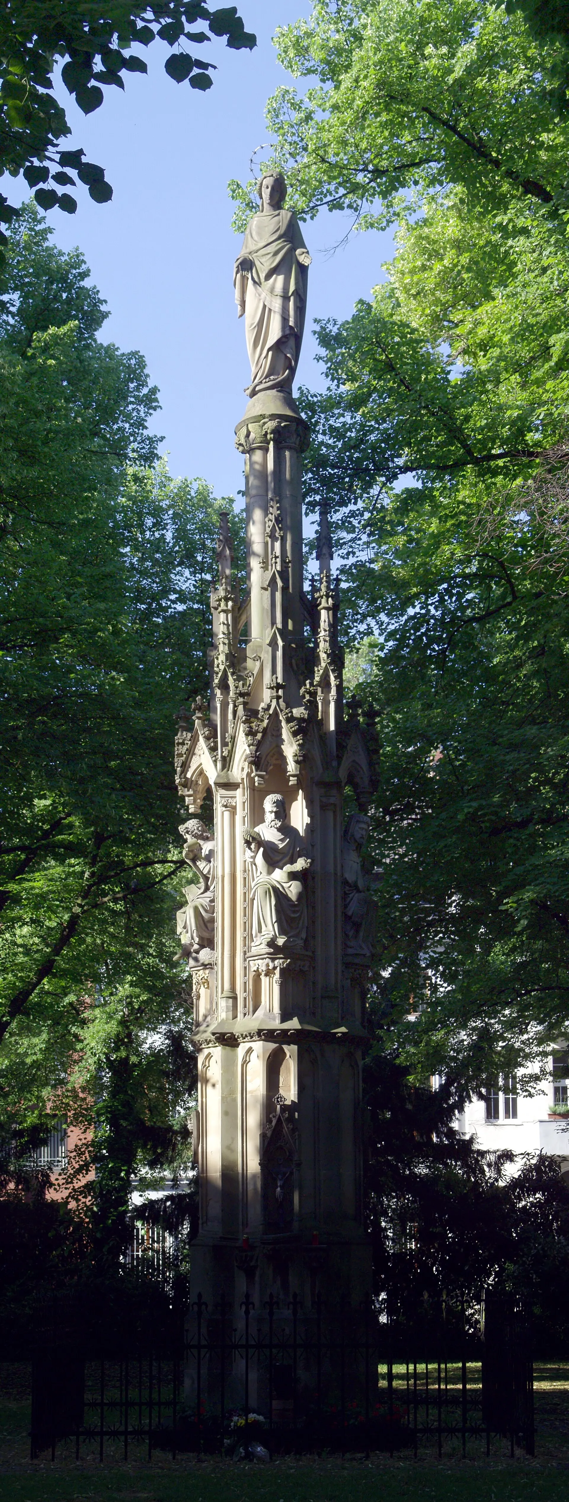 Mariensäule (Köln) - Gesamtansicht. Entwurf: Vincenz Statz .