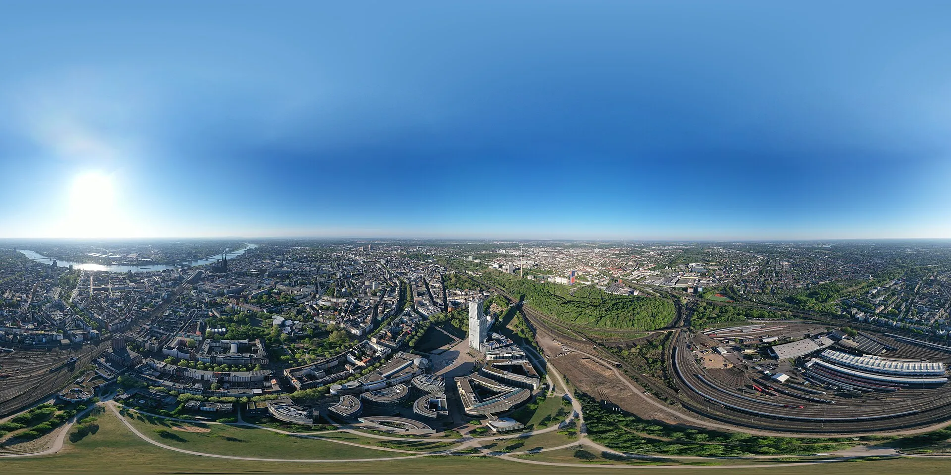 Mediapark und DB-Werk Köln / Betriebsbahnhof als 360-Grad-Panorama