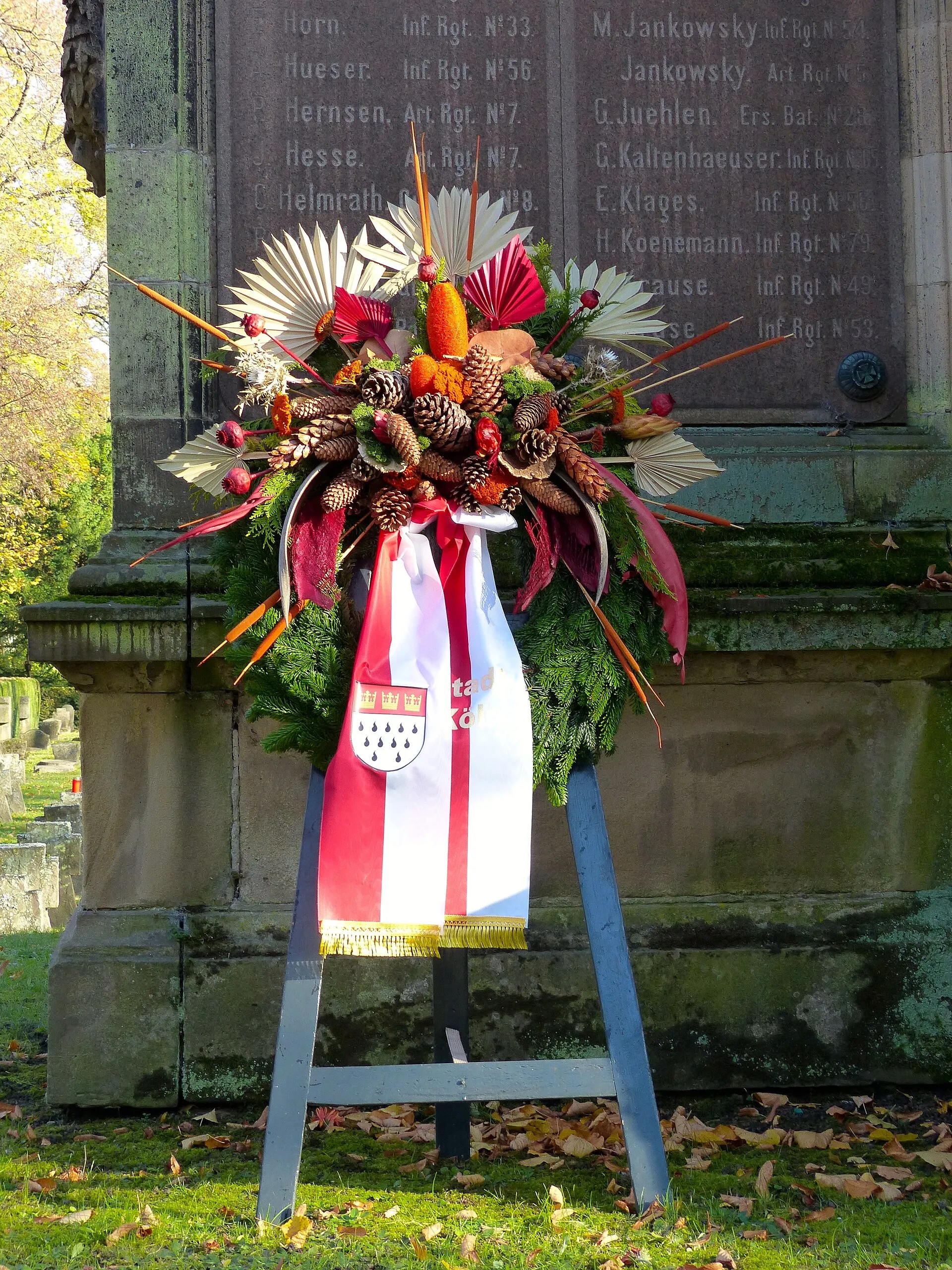 Friedhof Melaten - Allerheiligen 2015: Kranz der Stadt Köln