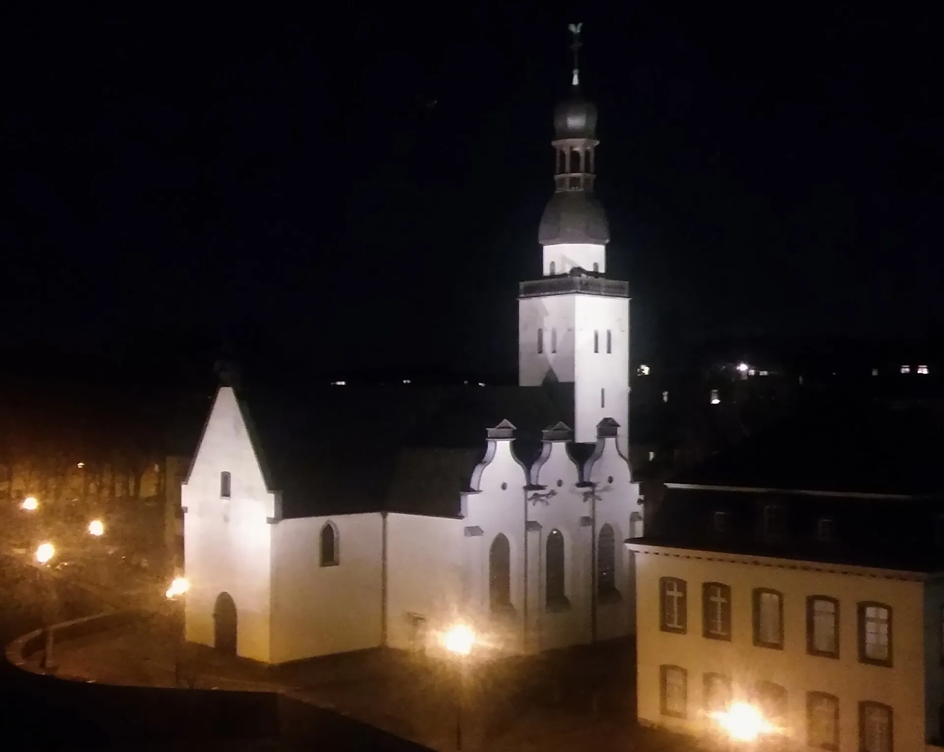 Sankt Clemens bei Nacht