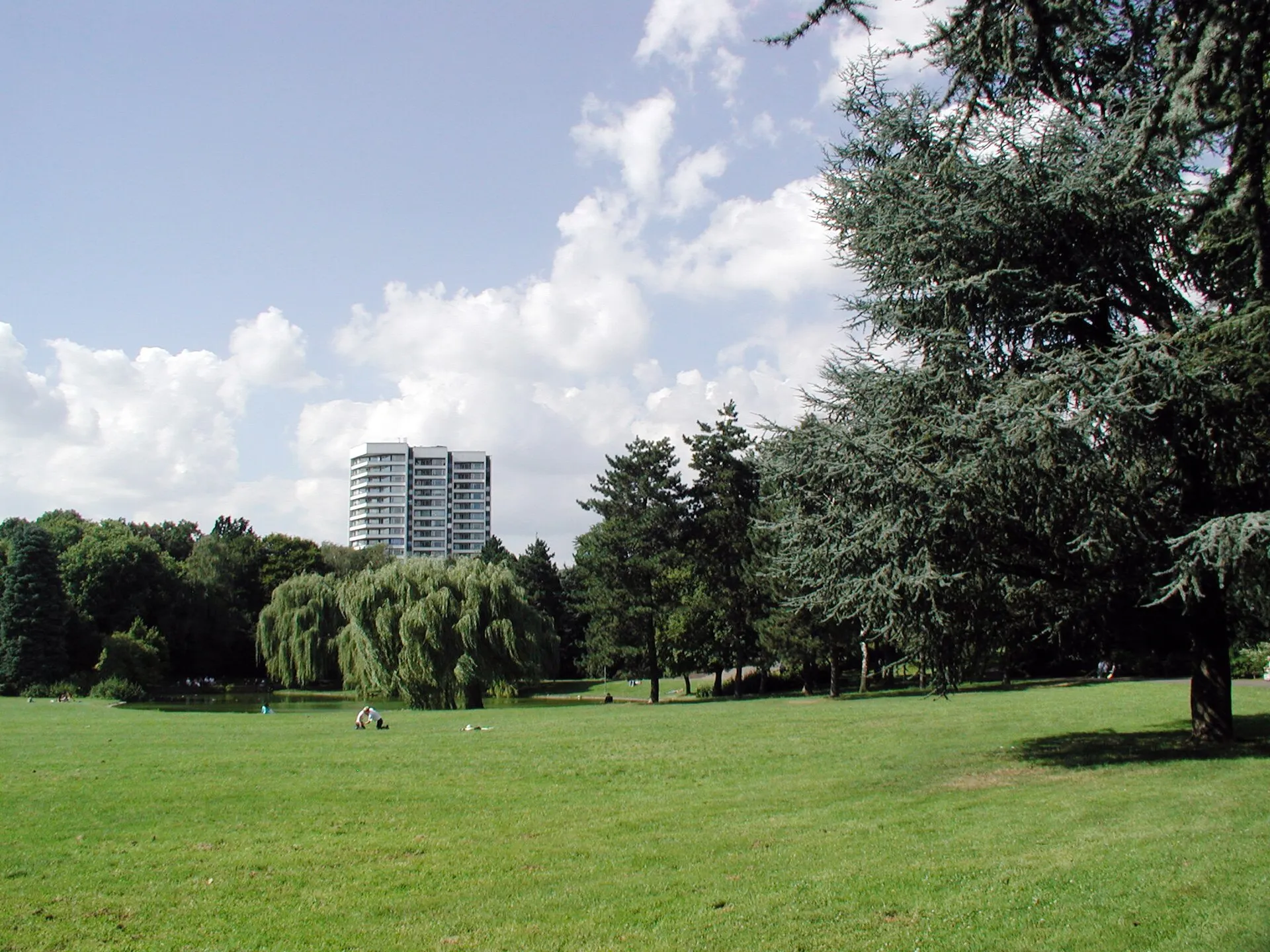 Stadtgarten Köln-Mülheim, Süd- Nordansicht