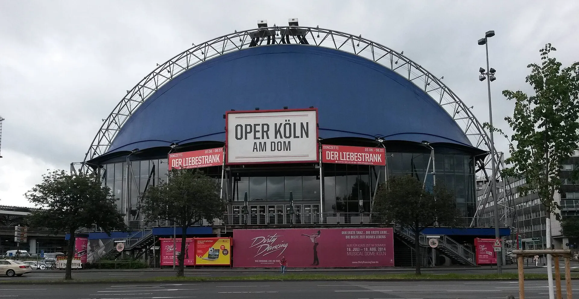 Musical Dome in der Frontalansicht, Juli 2014