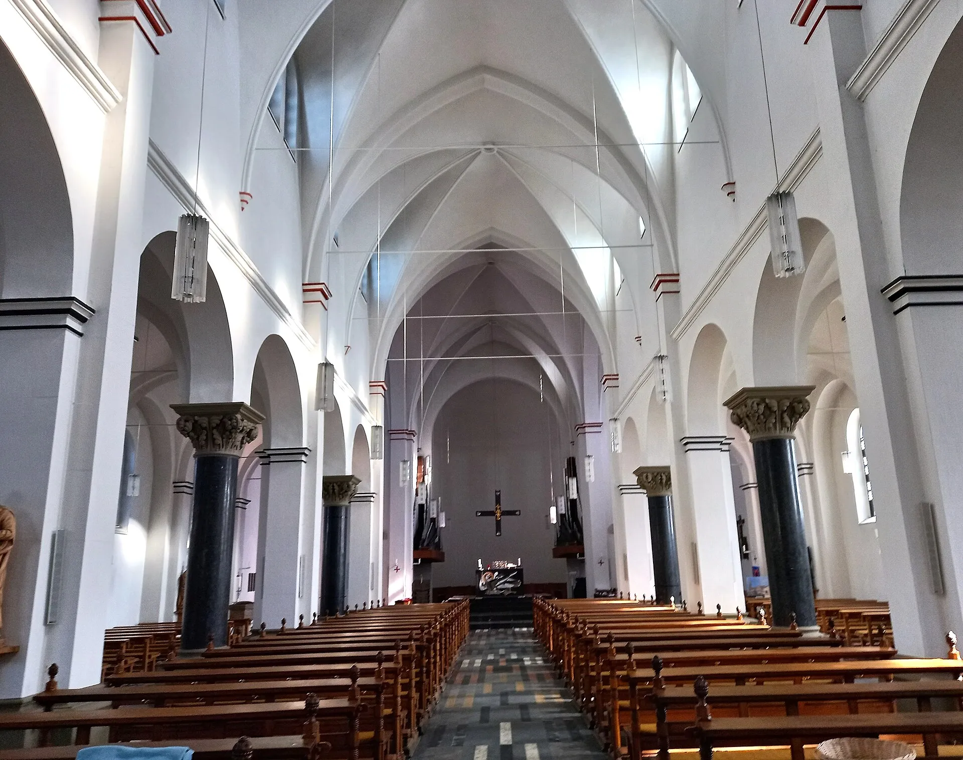 Interior of St. Katharina (Köln-Niehl)