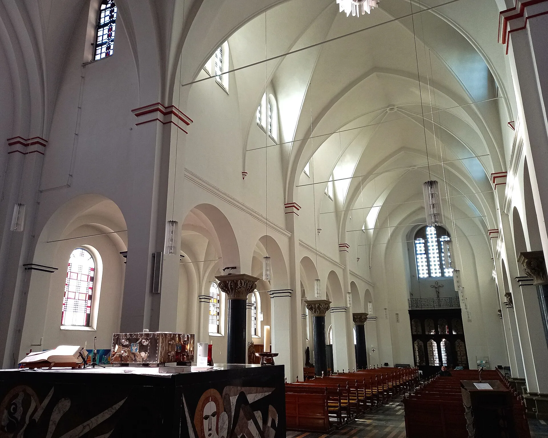 Interior of St. Katharina (Köln-Niehl)