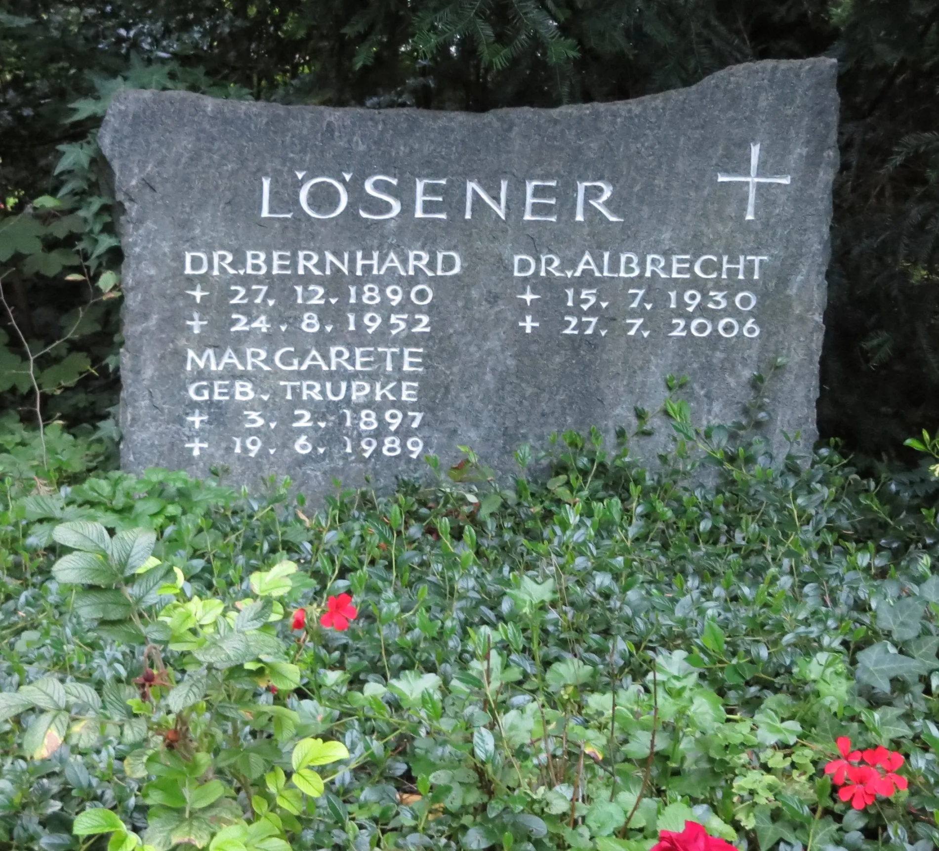 Grab von Bernhard Lösener auf dem Kölner Nordfriedhof